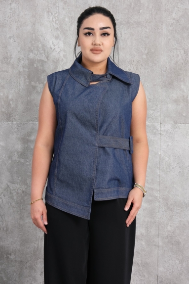  This womens vest is perfect for those who want to adopt a modern and stylish look. The elegance of the blue color offers a young and dynamic appearance. The vest is made of a soft and flexible fabric mix of cotton and lycra, allowing for comfortable movement. With a wide range of sizes (S, M, L, XL), it fits all body types. It particularly stands out with shoulder details and a belt at the waist. It can be easily worn in daily use or on special occasions.