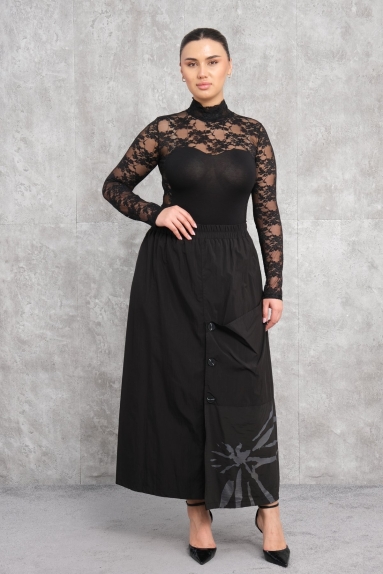  This product is a womens skirt in black. It is shown with front and back views of the model. The skirt is made from 100% polyester fabric. Size options include S, M, and L. The skirt has a button front and a modern design. It is also paired with an elegant lace blouse.