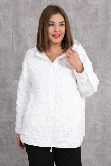  This product is a short sporty jacket specially designed for plus-size women. The jacket is white, offering a chic and simple look. It is available in sizes 44, 46, 48, and 50. The fabric content is 65% cotton, 30% polyester, and 5% elastane, providing comfortable and flexible usage. The front of the jacket has a zipper detail. Additionally, it features a hood to protect you from cold weather.