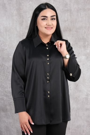 This elegant black plus-size womens blouse is the perfect choice for both daily wear and special occasions. Made from a fabric blend of 65% cotton, 30% polyester, and 5% elastane, it offers both comfort and a stylish look. The blouse is available in sizes 44, 46, 48, and 50. The button detail on the front and long sleeve design make the blouse even more appealing. With its classic collar and tailored fit, it will complement any outfit.