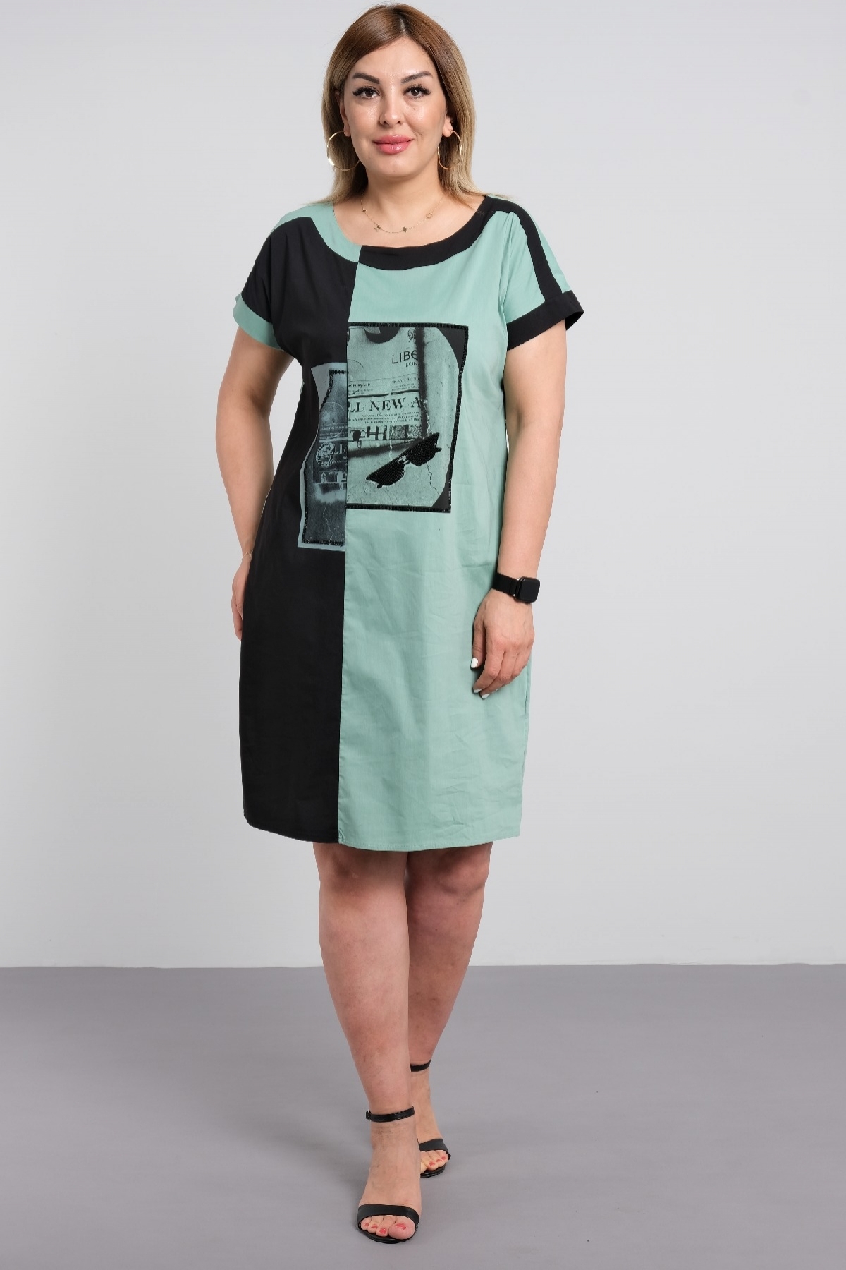 plus size stylish dress short sleeve round neckline designer print above the knee with pockets color transition