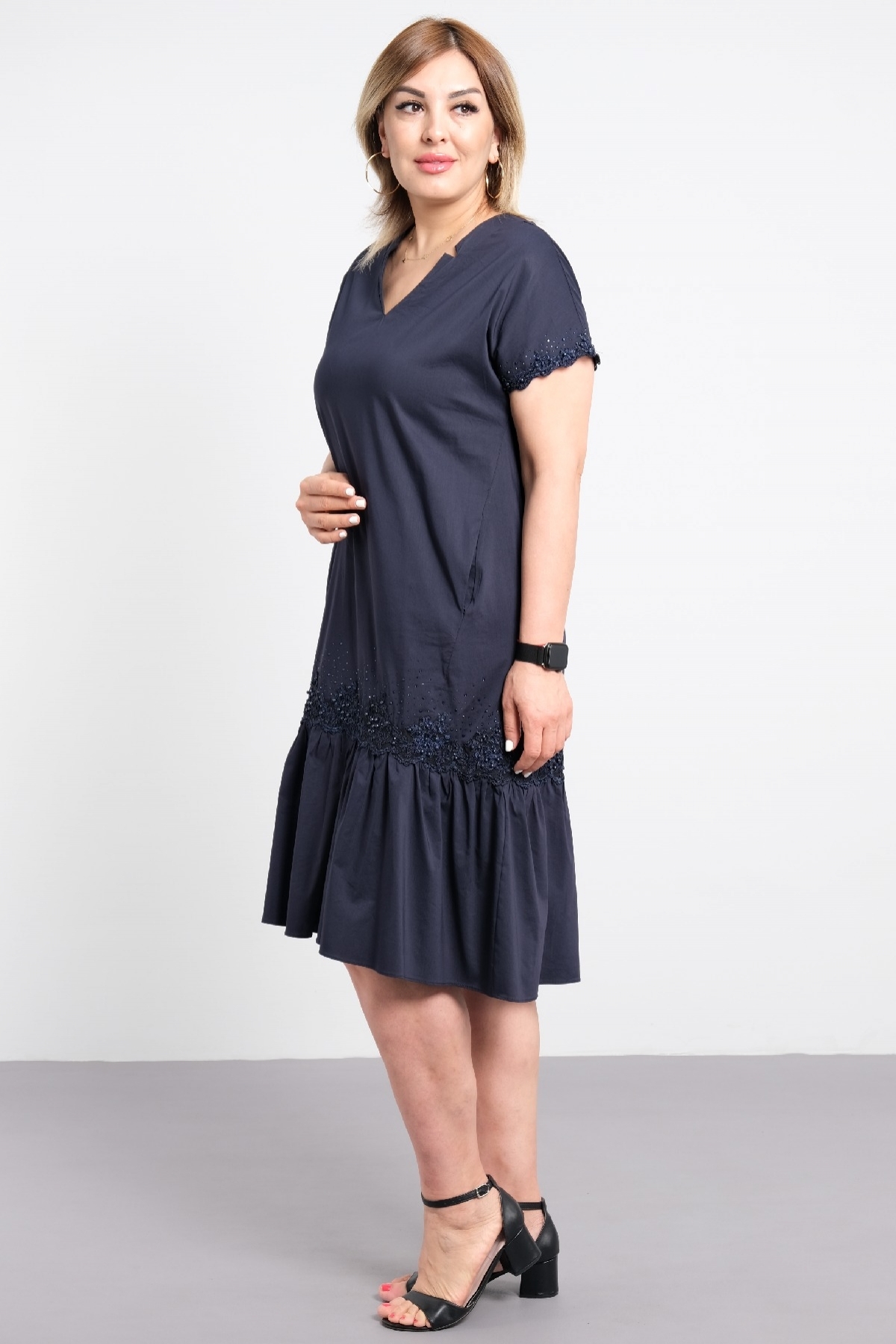 Short sleeve classic fitted for plus size dress with pearl embroidered hem pleated