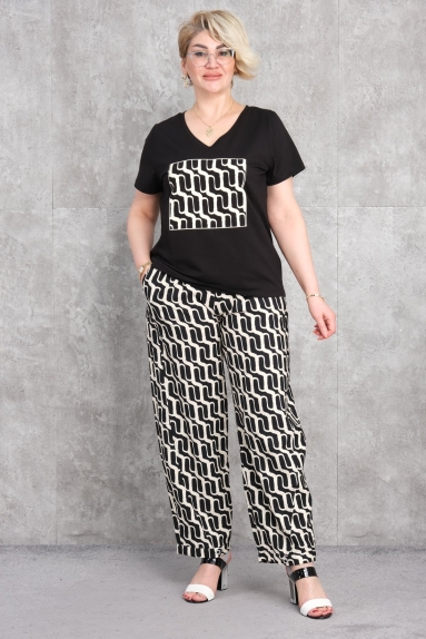  This stylish Plus Size womens two-piece suit is black in color and features a chic design on both the front and back. It consists of two pieces: a top and pants. The top piece is round-necked and short-sleeved, with a white geometric pattern detail on the front. The pants have a relaxed fit and also feature a black base with white geometric patterns. Available in sizes 42, 44, 46, and 48, this suit caters to a wide range of body types. The fabric content is 95% cotton and 5% lycra, which offers a soft, skin-friendly, and stretchy composition.