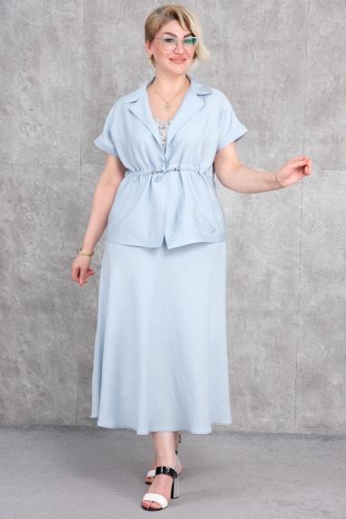  This beautiful plus-size womens two-piece set in blue is designed for women who seek both comfort and elegance. The top features short sleeves, a classic collar, and a front drawstring detail that allows it to fit snugly at the waist. The skirt is full-length, straight-cut, and provides ample movement. Made from 100% cotton, the fabric is soft and breathable, making it ideal for summer months. Available in sizes 42, 44, 46, and 48.