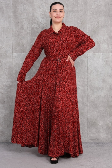  This stunning Plus Size womens long dress offers both elegance and comfort. Featuring a striking coral color, this dress is available in four sizes (42, 44, 46, 48). The fabric content is 100% cotton, making it skin-friendly and breathable. The dress has a sophisticated fit that gracefully hugs the body and its long form makes every woman, regardless of her age or size, feel special. Displayed on the model from the front and back, this product looks perfect from every angle.