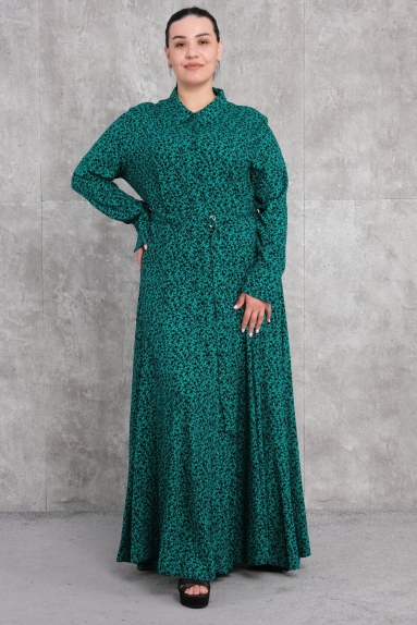  This elegant plus size womens long dress combines elegance and comfort. The dress stands out with its green color and patterned fabric. With its long sleeves and full-length design, it is a perfect piece to wear in any season. The button details and a thin belt at the waist add a touch of sophistication. The dress is available in sizes 42, 44, 46, and 48. Made from 100% cotton fabric, it is skin-friendly and breathable. With this dress, you can make a statement in any setting.