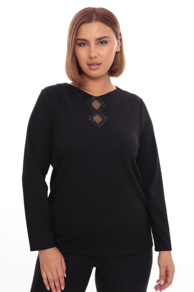  This plus size womens blouse features a modern and elegant design, available in black color. Made from high-quality fabric, it consists of 48% Nylon, 44% Polyester, and 8% Elastane, making it incredibly comfortable and durable. The blouse has two decorative, embellished square details on the front. The model fits the body comfortably and is available in sizes 42, 44, 46, and 48. With its long sleeves and round neck design, it is ideal for everyday wear.