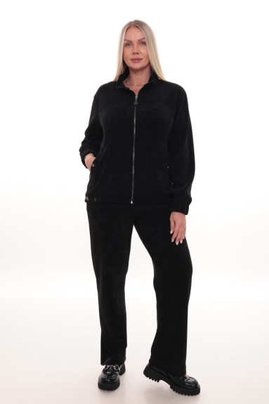  This Plus Size Womens Sports Two-Piece Set combines comfort and style. It comes in black, making it versatile for any activity. The top piece features a zipper for practical use, while the bottom piece offers wide legs for ease of movement. Made from 100% polyester, this set is available in sizes 42, 44, 46, and 48, catering to various body types.
